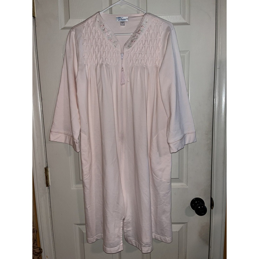 Miss Elaine Smocked Zip Robe Short Sleeve Embroidered Rose Light Pink Medium